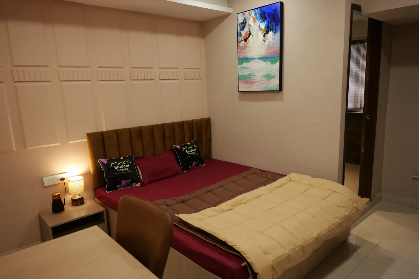 Avenue interior 8